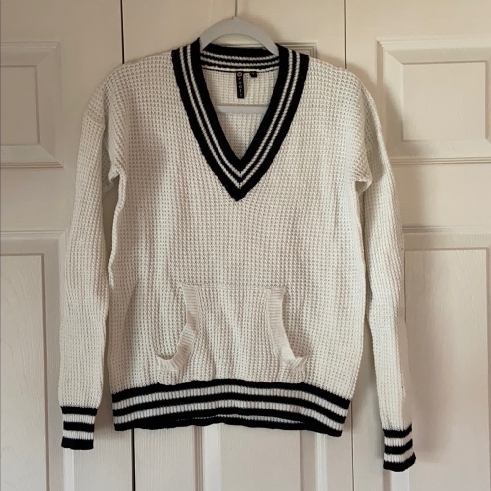 White V-Neck Sweater with Black Detailing & Pocket